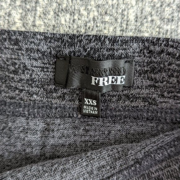 Aritzia Charcoal Trya Skirt - Picture 5 of 6